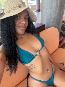 666436378: Chica busca chico en Málaga