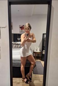 672977876: Chica busca chico en Sevilla