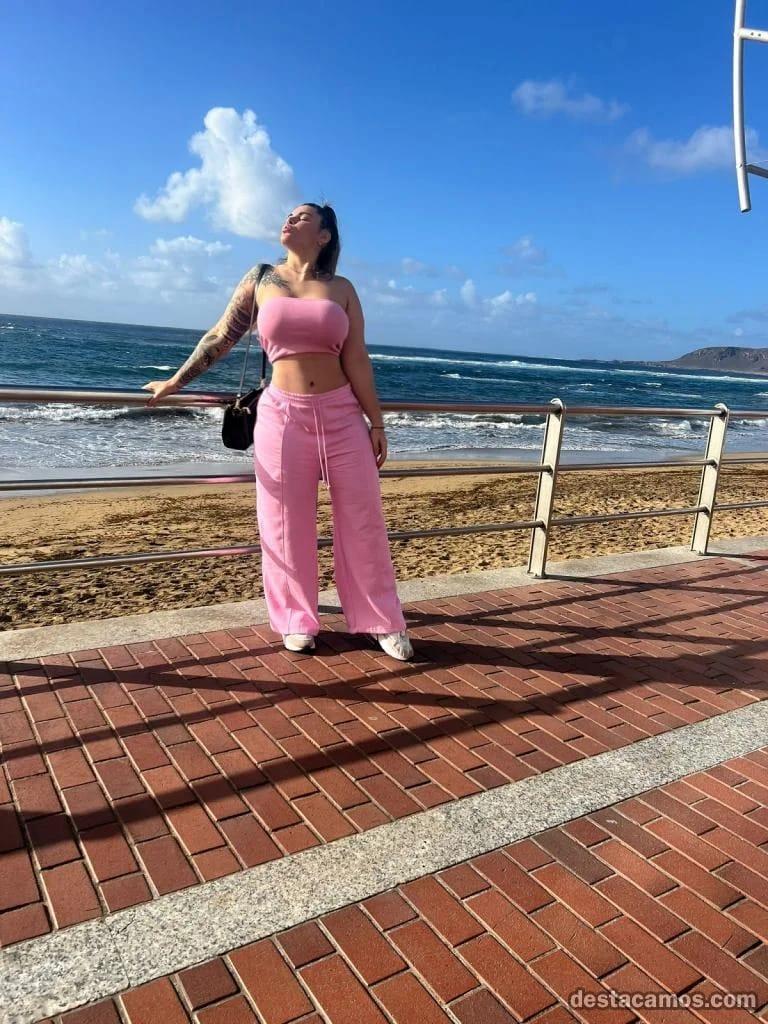 Chica busca chico en Tenerife: 