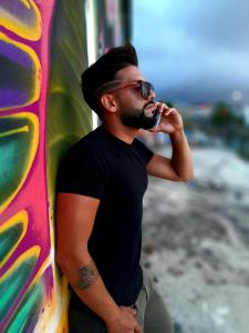 Chico busca chica en Las Palmas: 