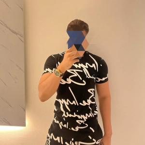 Chico busca chica en Lugo: 