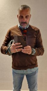 614164070: Chico busca chica en Granada