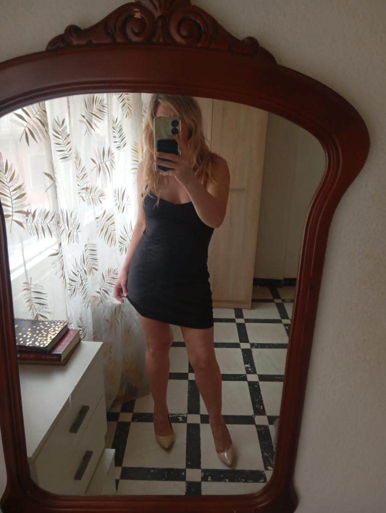 Chica busca chico en Granada: Chica busca chico