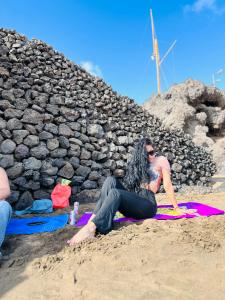 647426133: Chica busca chico en Las Palmas