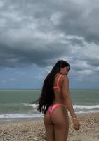 632637379: Chica busca chico en Gerona