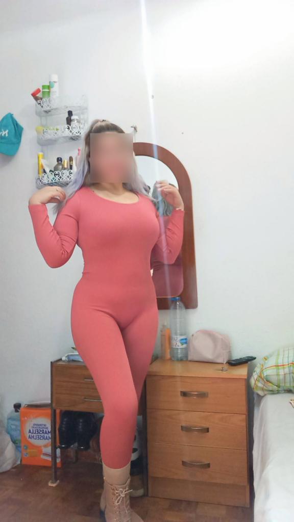 642225883: Chica busca chico en Tarragona