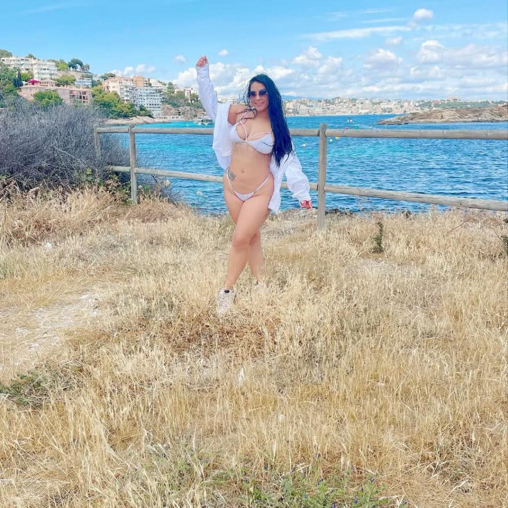 Chica busca chico en Mallorca: 