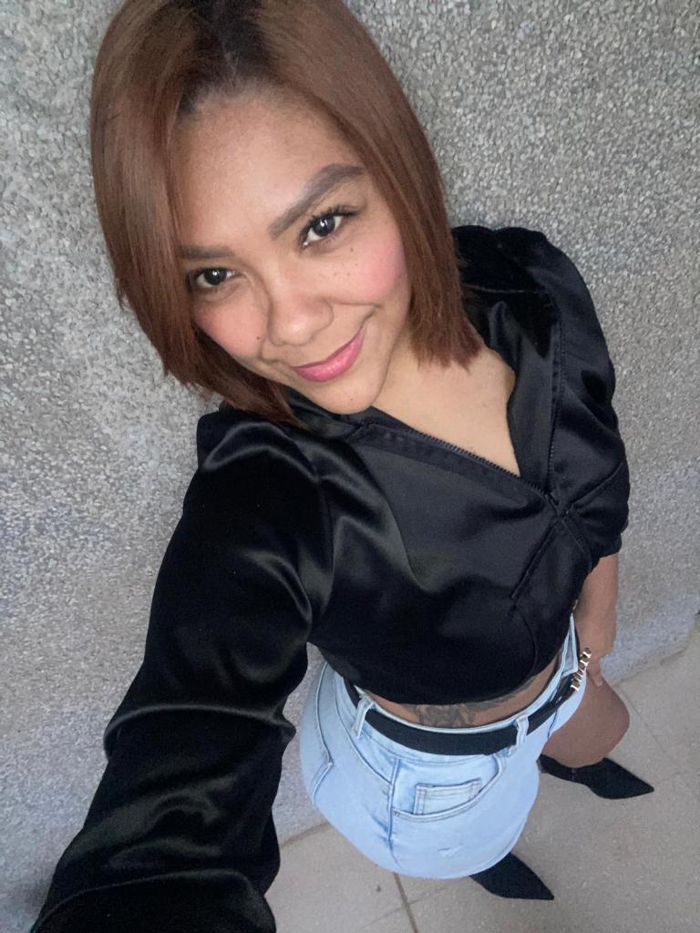 661550166: Chica busca chico en Barcelona