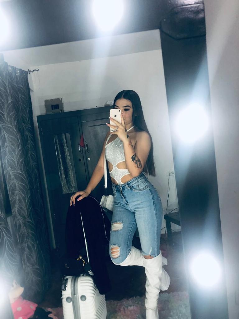 617746381: Chica busca chico en Madrid