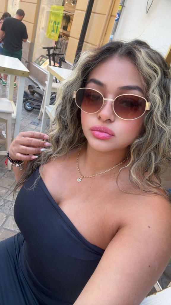 607043388: Chica busca chico en Ceuta