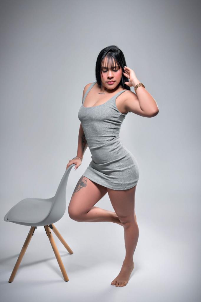 672835430: Chica busca chico en Málaga