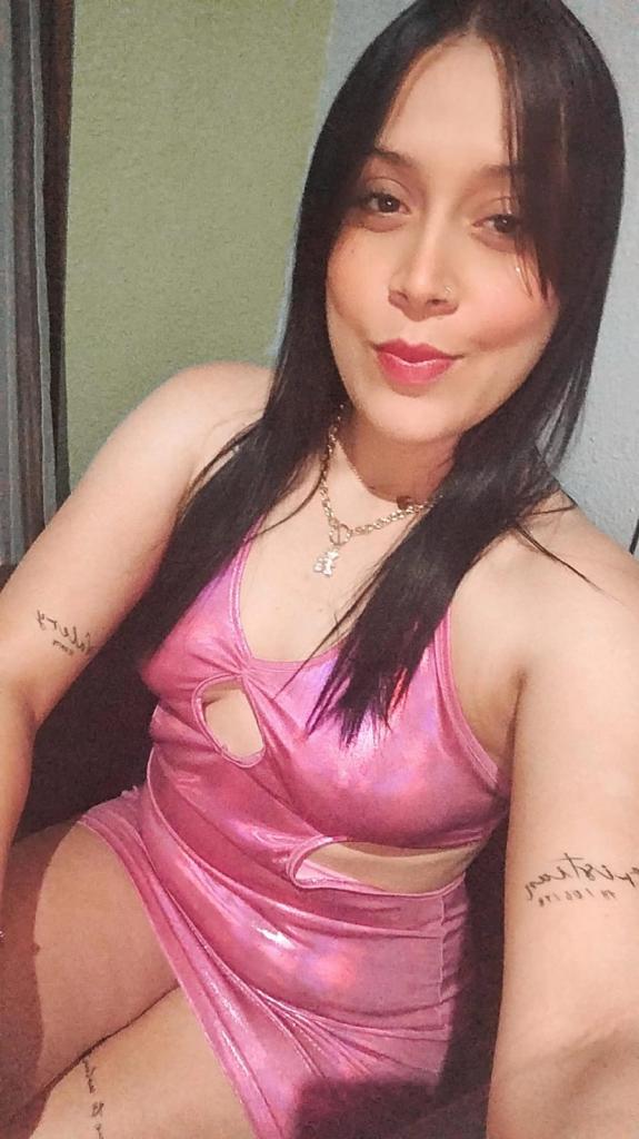 615508454: Chica busca chico en Barcelona
