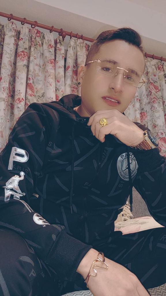 Chico busca chica en Valencia: 