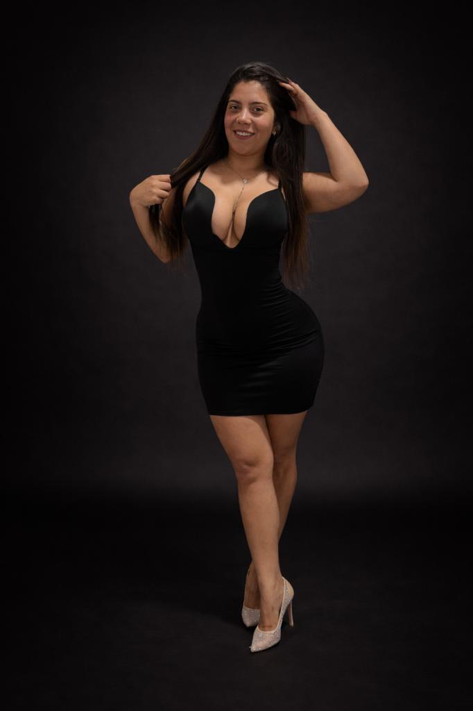 687658076: Chica busca chico en Sevilla