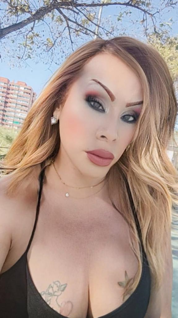 678622429: Transexual en Barcelona