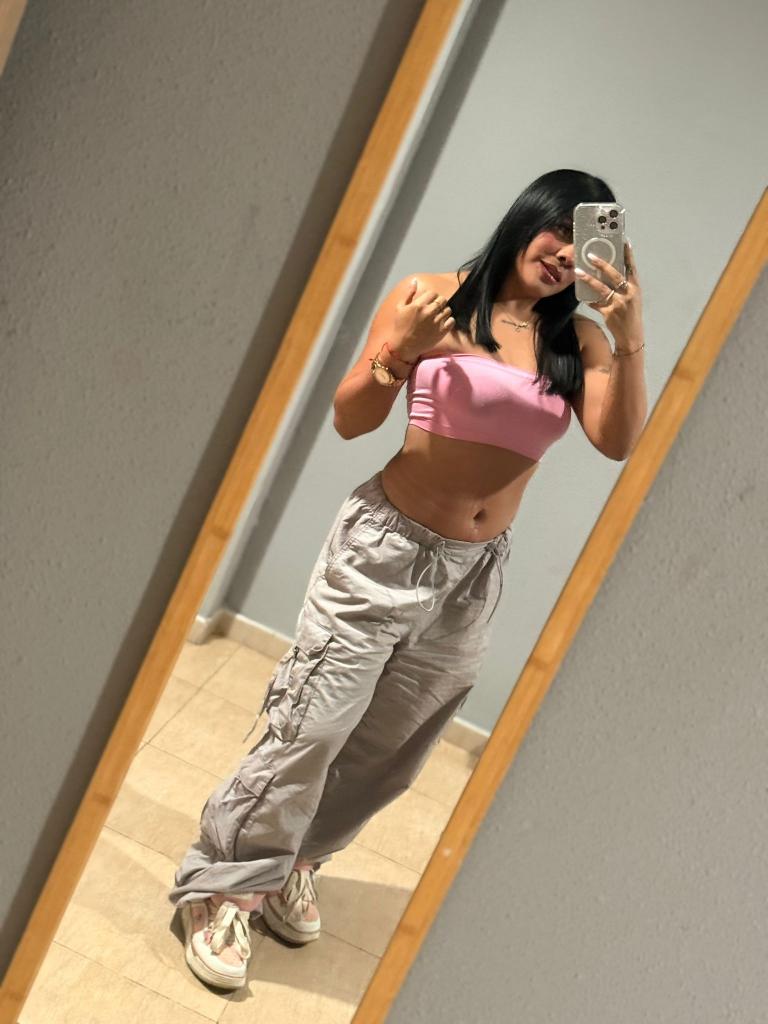 672835430: Chica busca chico en Málaga