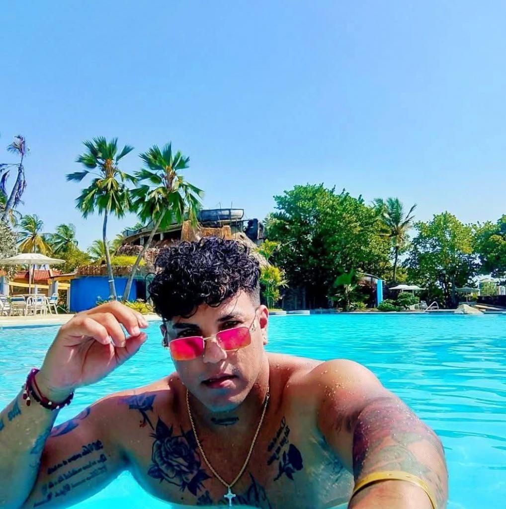 Chico busca chica en Málaga: 