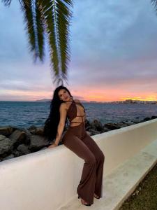 624334709: Chica busca chico en Ibiza