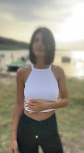 742059848: Chica busca chico en Málaga
