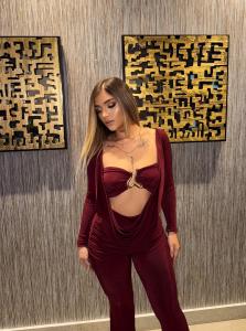 613802275: Chica busca chico en Málaga