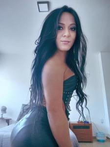 604955931: Travesti en León