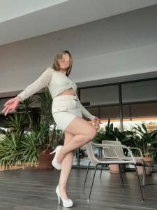 613300464: Chica busca chico en Madrid