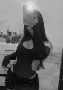 613921028: Chica busca chico en Granada