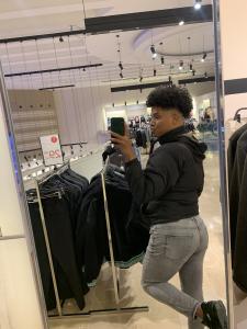 603643710: Chico busca chica en Barcelona