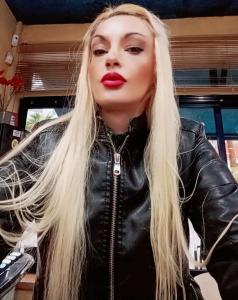 623719601: Chica busca chico en Pontevedra