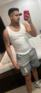 613875020: Chico busca chica en Málaga