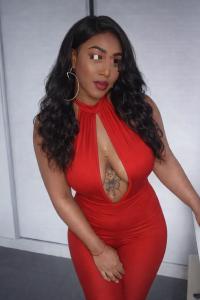 697715622: Chica busca chico en Murcia