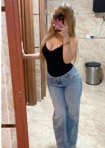 663175290: Chica busca chico en Murcia