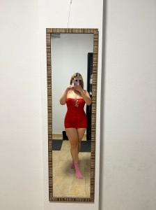 663175290: Chica busca chico en Murcia