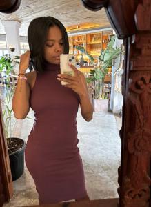 614922173: Chica busca chico en Málaga