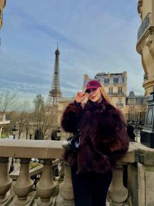 607848494: Chica busca chico en Madrid