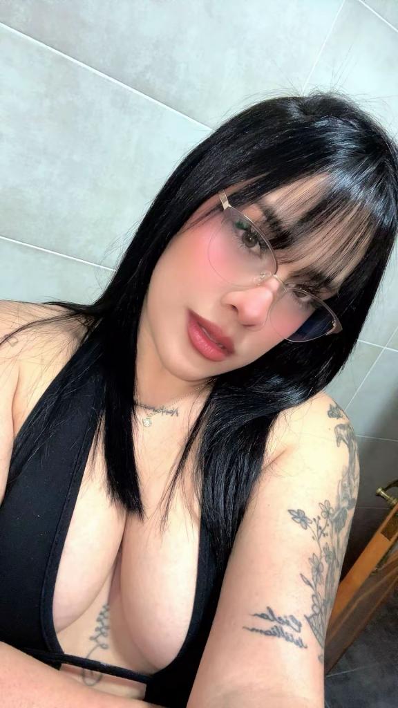 672835430: Chica busca chico en Málaga
