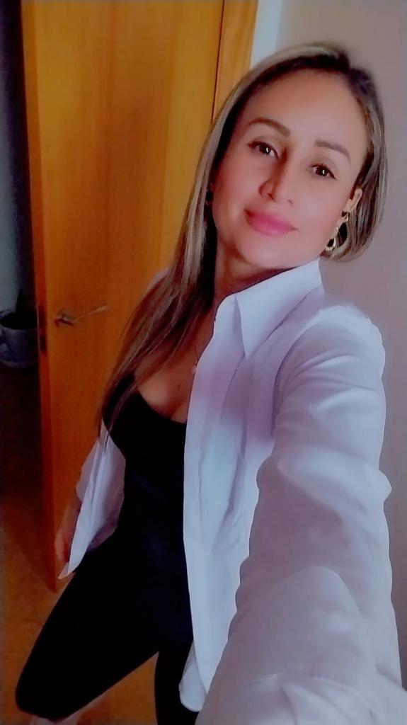 602431603: Chica busca chico en Almería