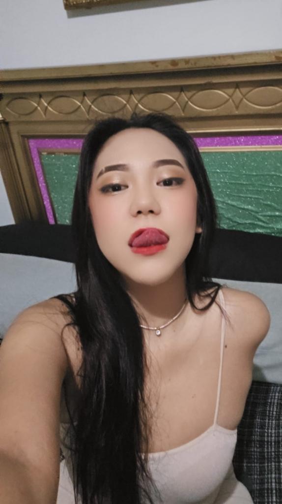 603269805: Chica busca chico en Málaga