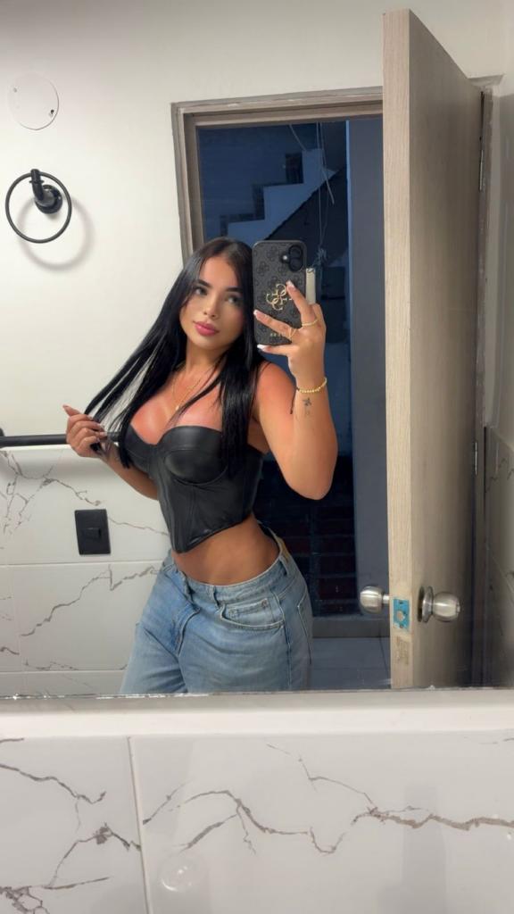 Chica busca chico en Tenerife: 