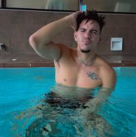 667468615: Chico busca chica en Zaragoza