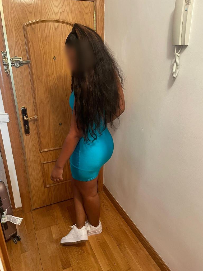 Chica busca chico en Almería: 