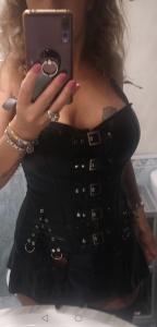 697345768: Chica busca chico en Málaga