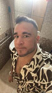 663526446: Chico busca chica en Barcelona