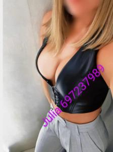697237989: Chica busca chico en Sevilla