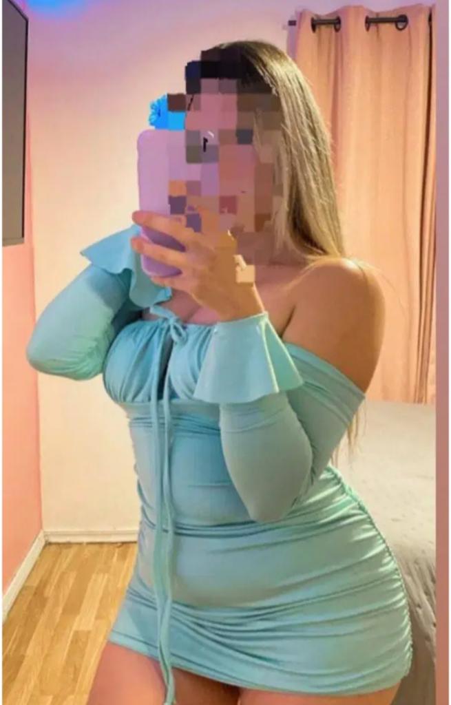 Chica busca chico en Huelva: 