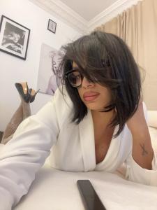 678554359: Transexual en León