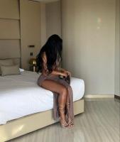 614077079: Chica busca chico en Sevilla