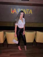 607192497: Chica busca chico en Madrid