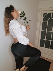 672236425: Chica busca chico en Mallorca