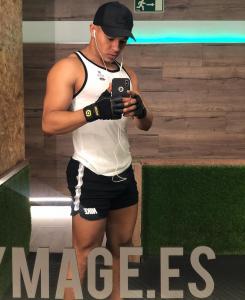 Chico busca chica en León: 